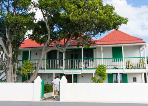 Villa pickup luxury transport Turks & Caicos